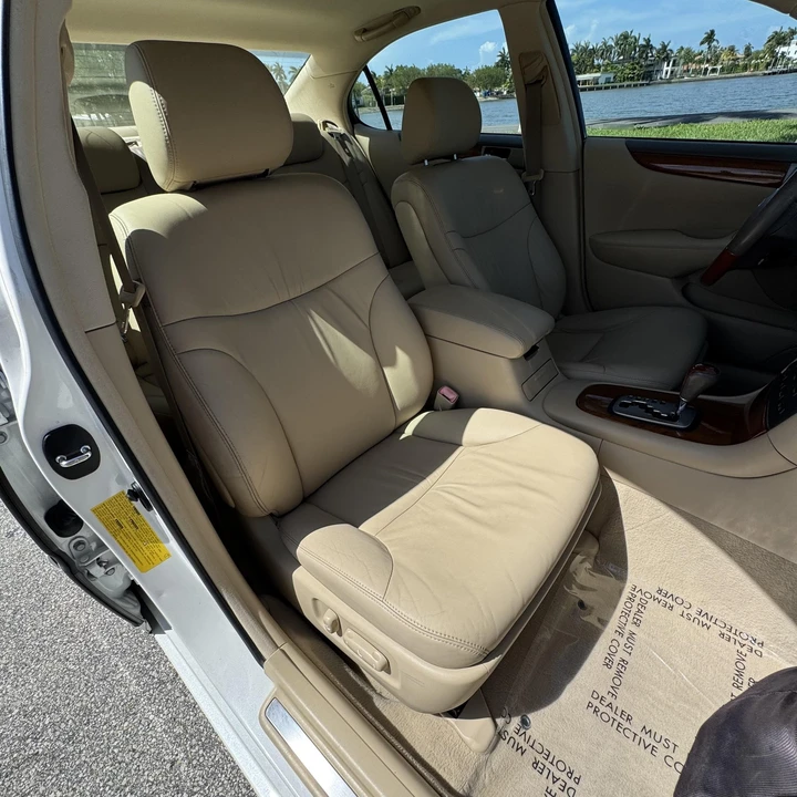 2005 Lexus ES 3rd Gen - Image 17 of 21