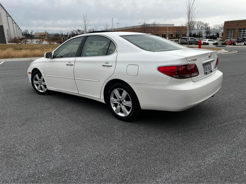 2005 Lexus ES 4th Gen - Image 5 of 7