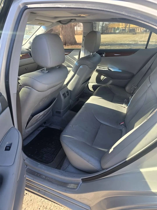 2005 Lexus ES 4th Gen - Image 10 of 15