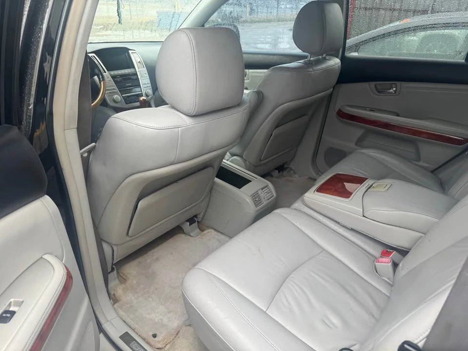 2005 Lexus RX 2nd Gen - Image 6 of 7