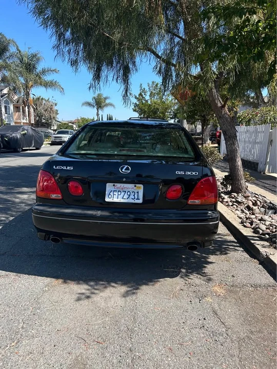 2005 Lexus GS 2nd Gen - Image 2 of 3