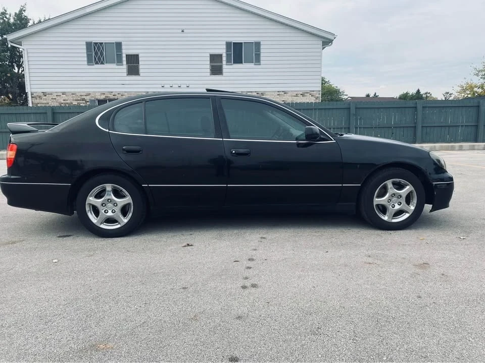 2005 Lexus GS 2nd Gen - Image 3 of 10