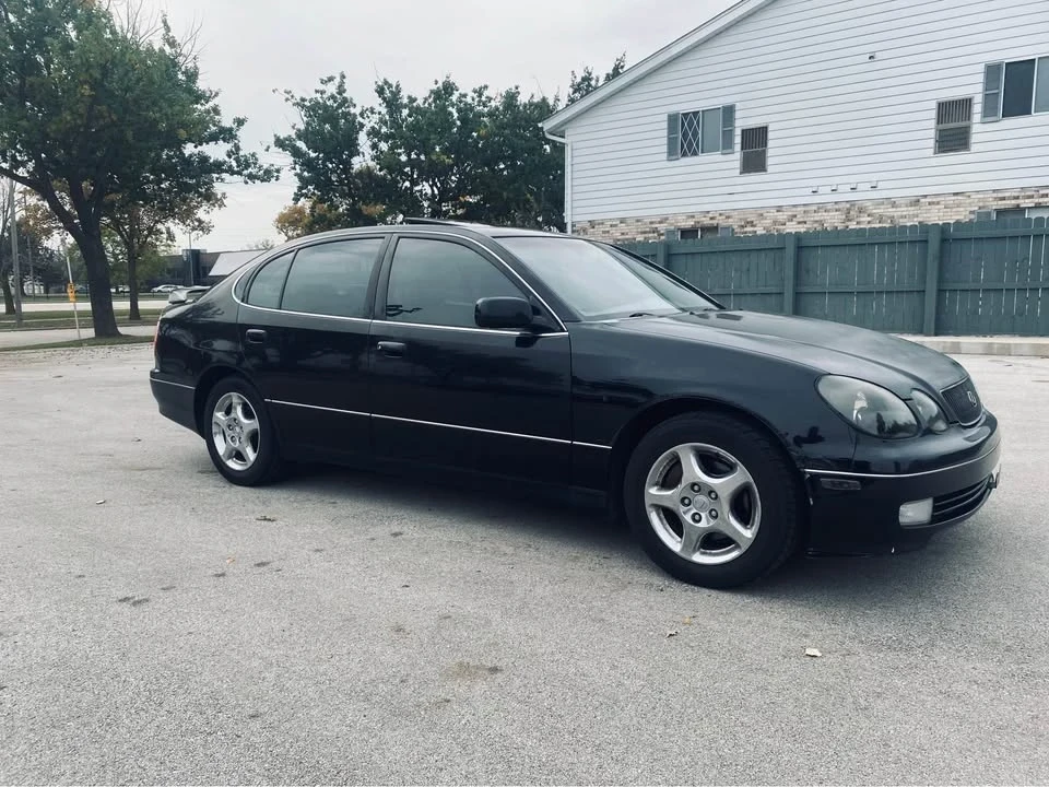 2005 Lexus GS 2nd Gen - Image 2 of 10