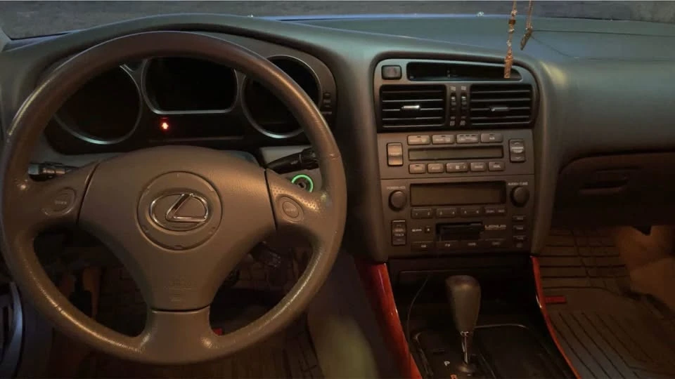 2005 Lexus GS 3rd Gen - Image 15 of 16