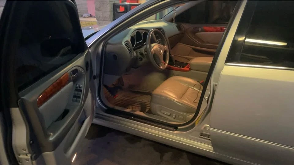 2005 Lexus GS 3rd Gen - Image 7 of 16