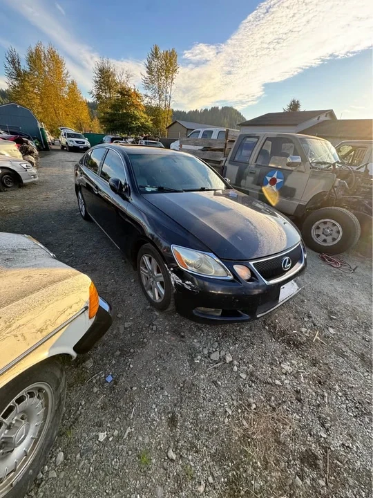 2005 Lexus GS 3rd Gen - Image 2 of 8