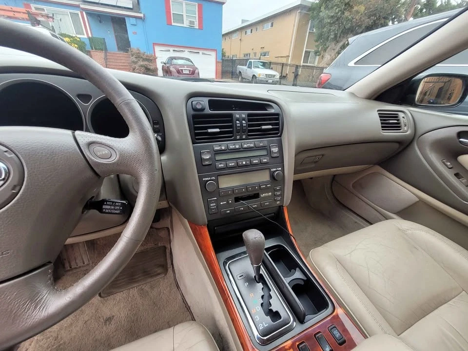 2005 Lexus GS 2nd Gen - Image 11 of 18