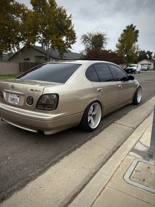 2005 Lexus GS 2nd Gen - Image 3 of 7