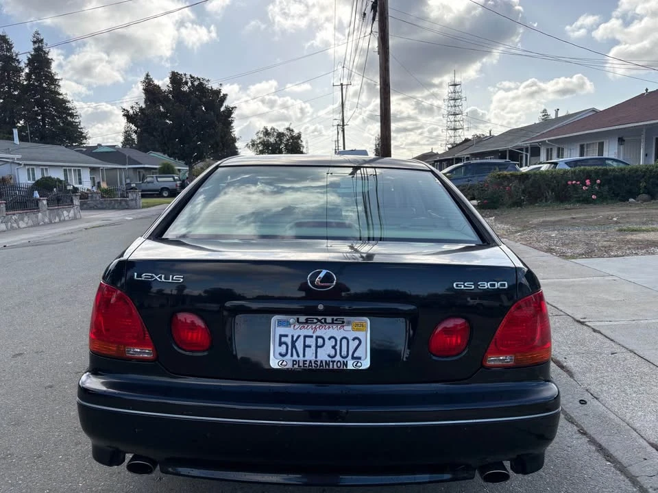 2005 Lexus GS 2nd Gen - Image 6 of 9