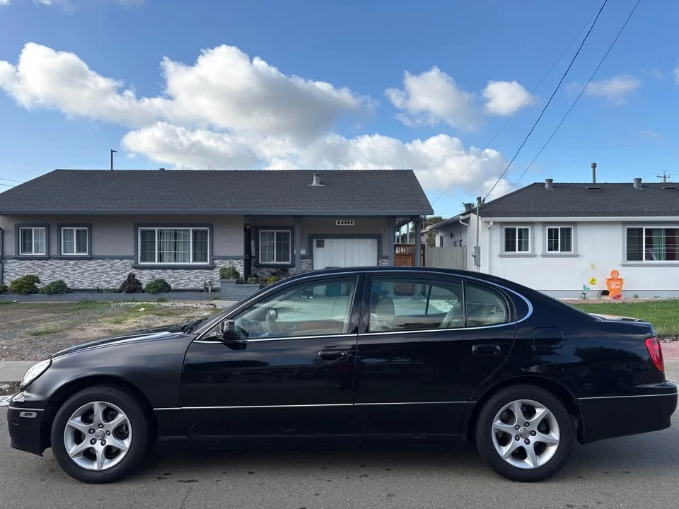 2005 Lexus GS 2nd Gen - Image 2 of 9