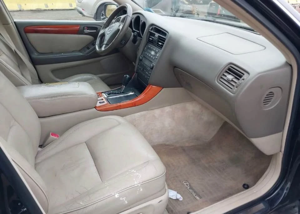 2005 Lexus GS 2nd Gen - Image 5 of 9