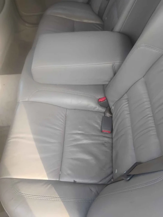 2005 Lexus GS 2nd Gen - Image 5 of 8