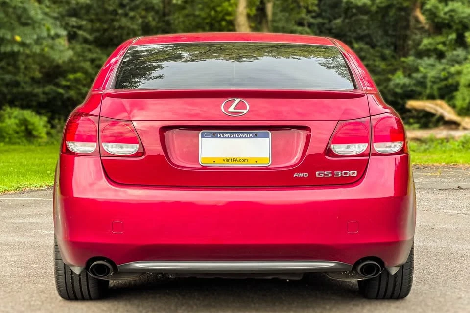 2005 Lexus GS 2nd Gen - Image 3 of 3