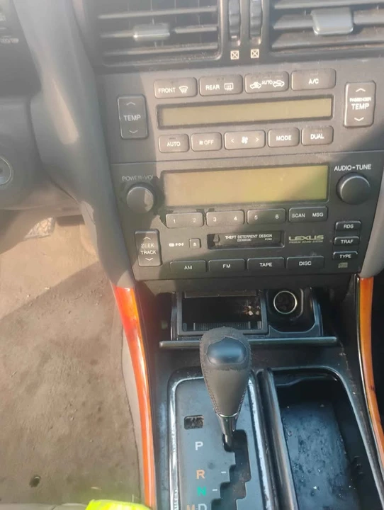 2005 Lexus GS 2nd Gen - Image 6 of 8