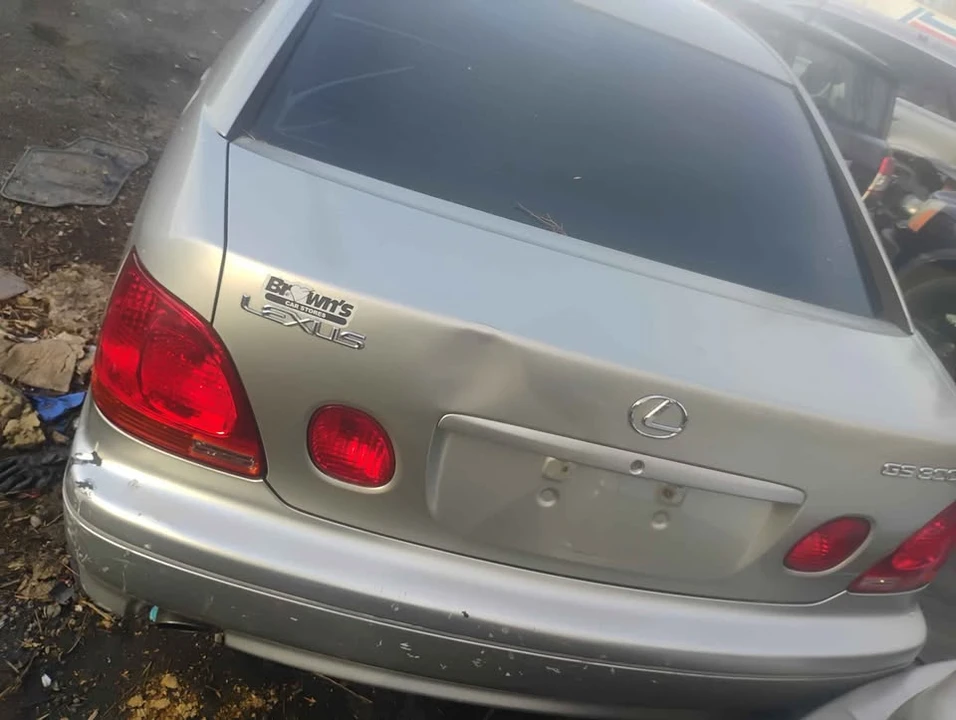 2005 Lexus GS 2nd Gen - Image 4 of 8