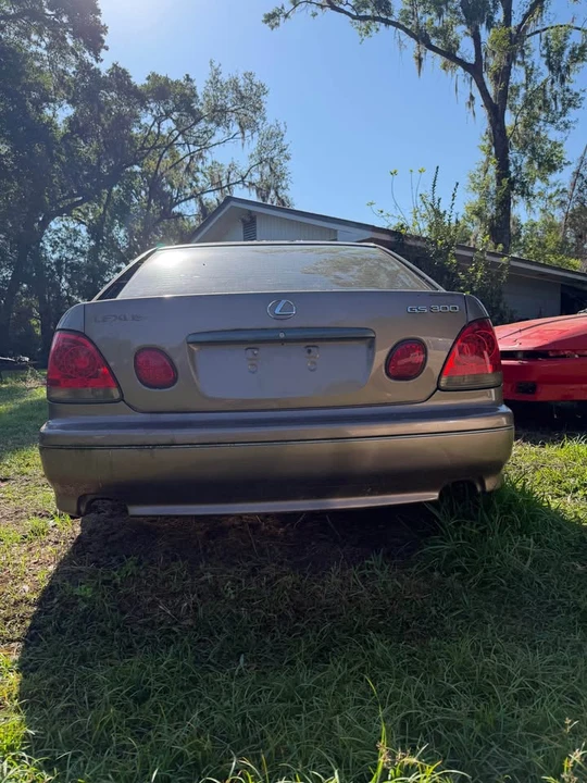 1999 Lexus GS 2nd Gen - Image 3 of 8