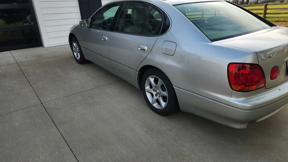 2005 Lexus GS 2nd Gen - Image 3 of 20