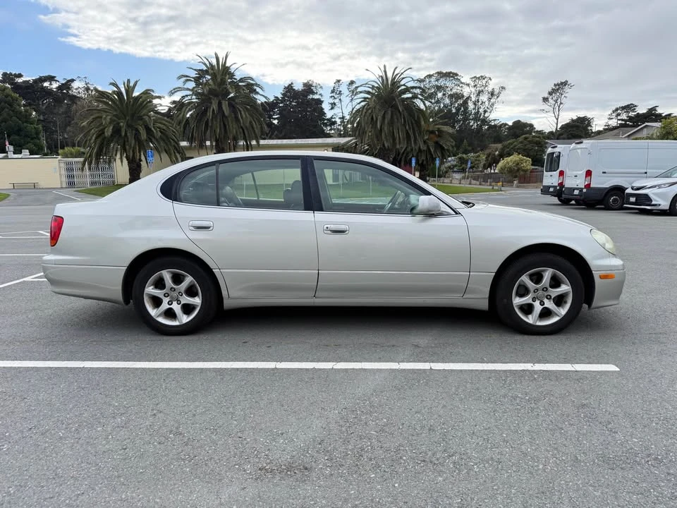 2005 Lexus GS 2nd Gen - Image 4 of 16