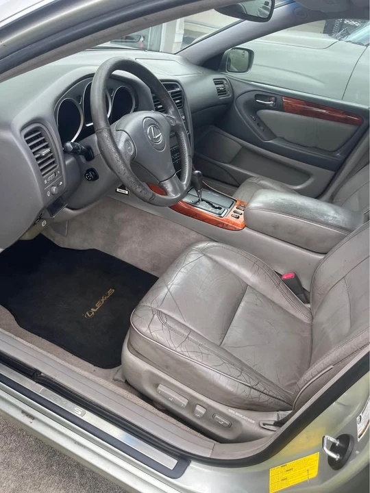 2005 Lexus GS 2nd Gen - Image 2 of 6