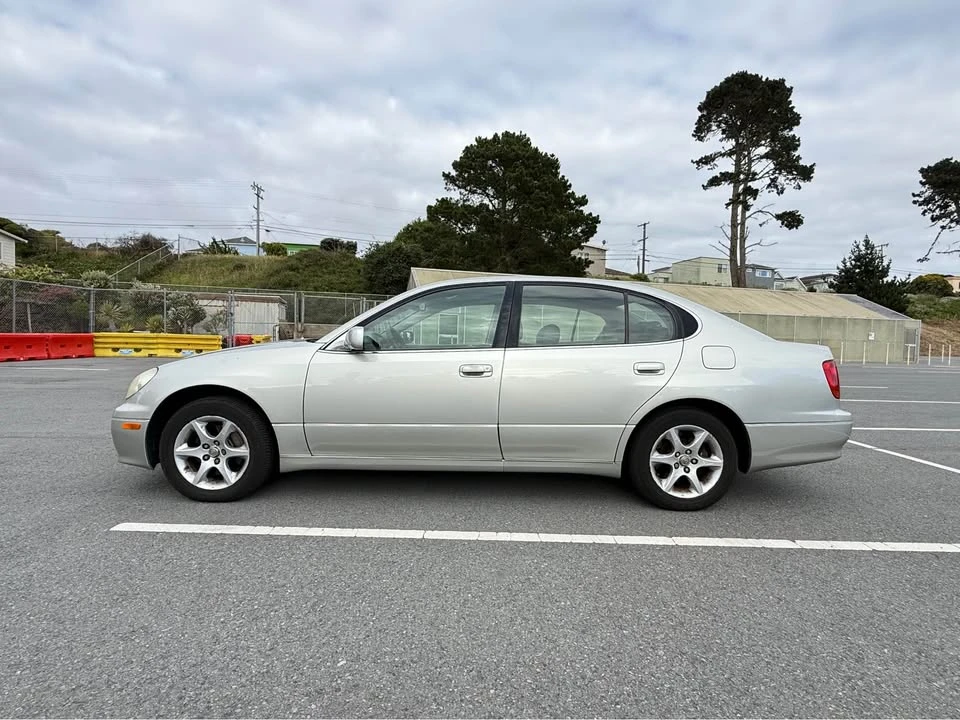 2005 Lexus GS 2nd Gen - Image 3 of 16
