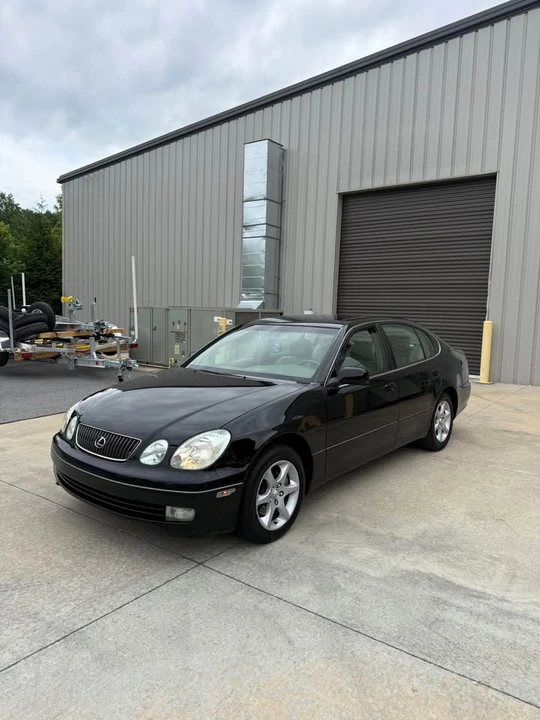 2005 Lexus GS 2nd Gen - Image 2 of 14