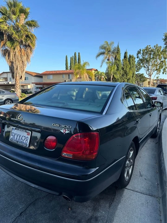 2005 Lexus GS 2nd Gen - Image 5 of 8