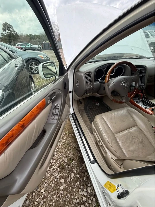 2005 Lexus GS 3rd Gen - Image 4 of 8