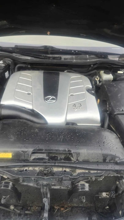 2005 Lexus GS 2nd Gen - Image 6 of 9