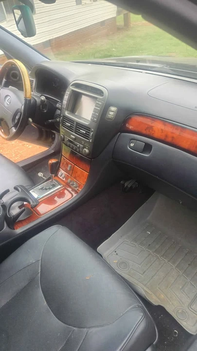 2005 Lexus GS 2nd Gen - Image 8 of 9