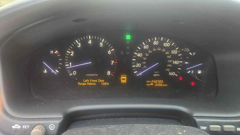 2005 Lexus GS 2nd Gen - Image 5 of 9