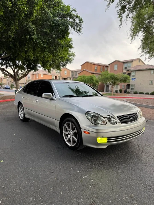 2005 Lexus GS 3rd Gen - Image 2 of 17