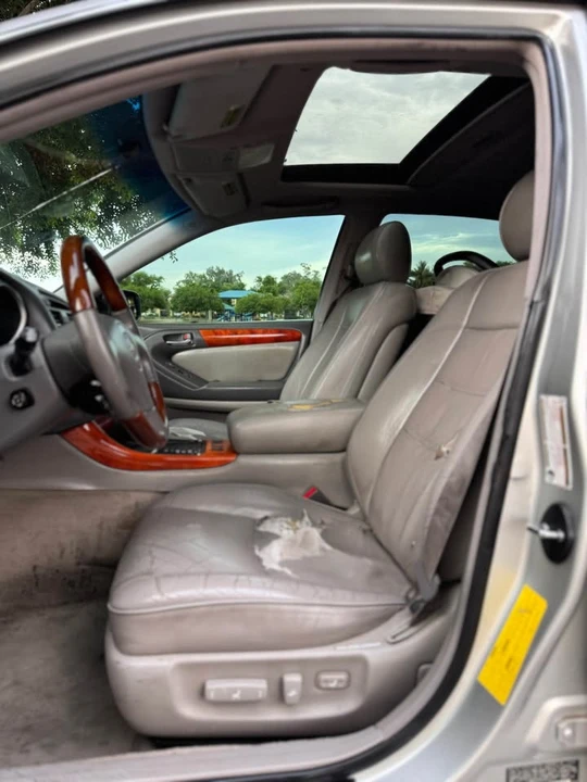 2005 Lexus GS 3rd Gen - Image 9 of 17
