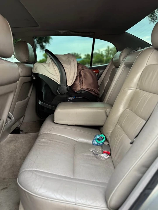 2005 Lexus GS 3rd Gen - Image 10 of 17