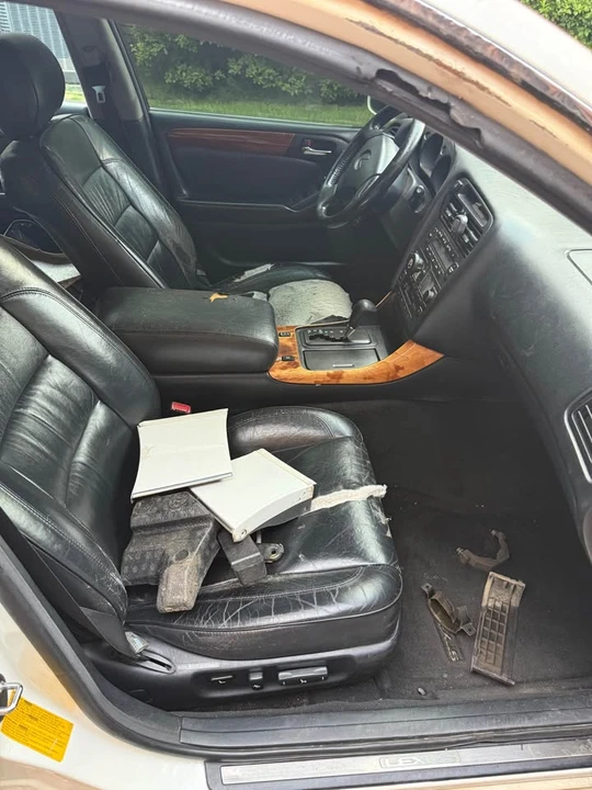 2005 Lexus GS 2nd Gen - Image 3 of 4