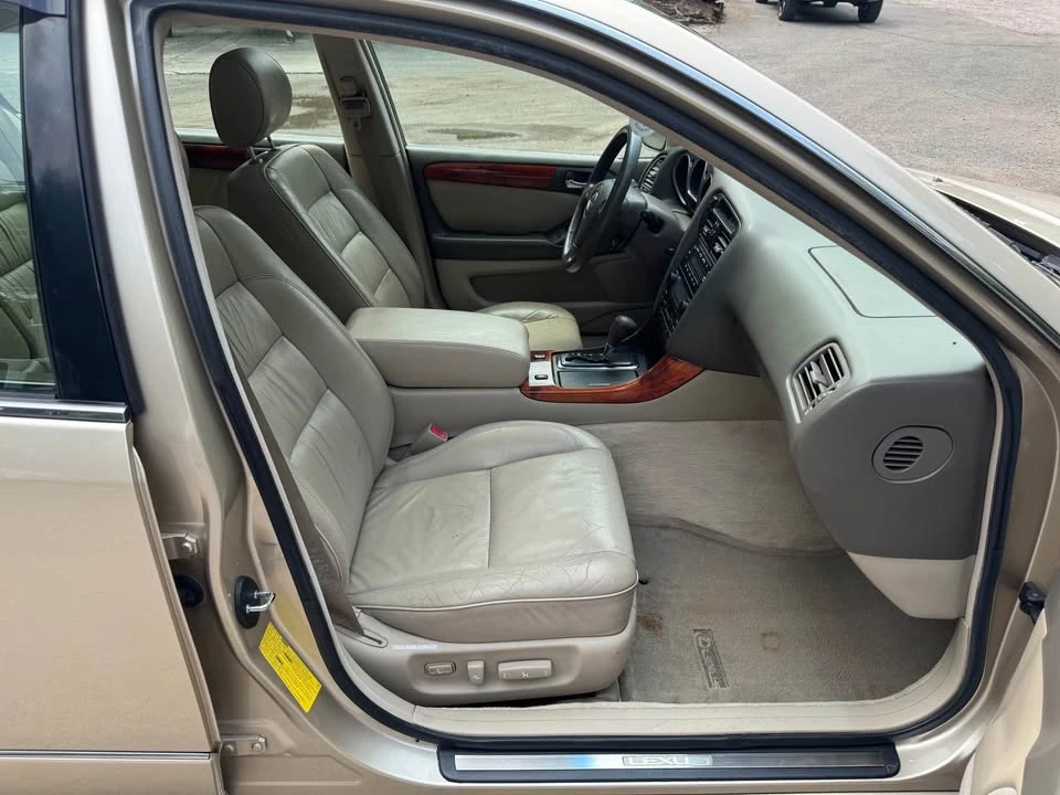2005 Lexus GS 2nd Gen - Image 15 of 19