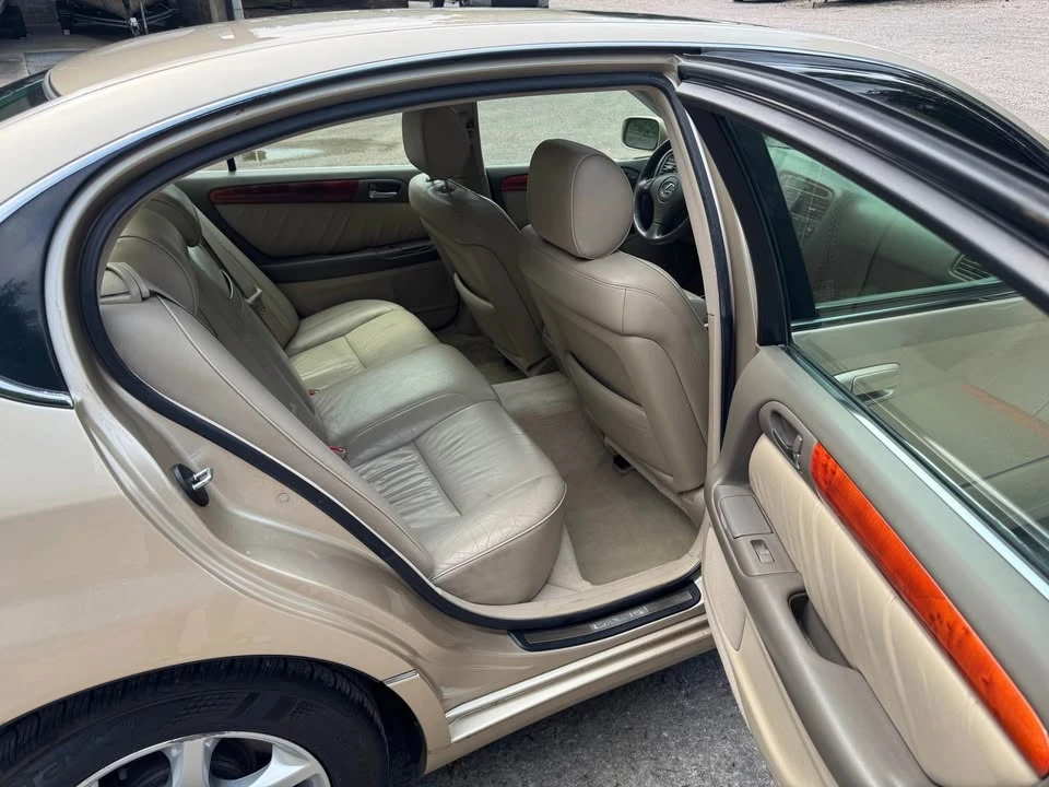 2005 Lexus GS 2nd Gen - Image 14 of 19