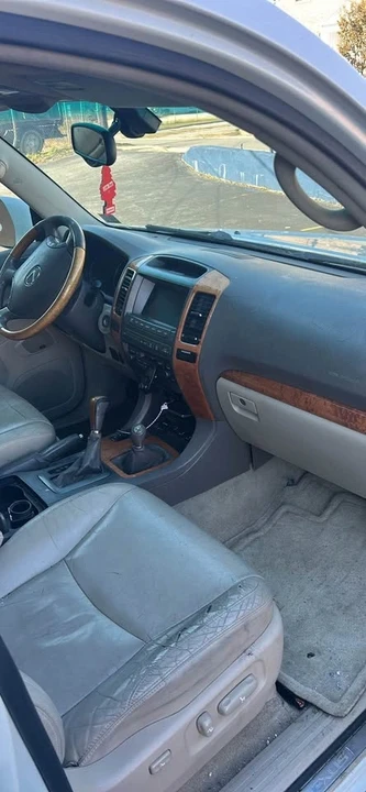 2005 Lexus GX 1st Gen - Image 3 of 7