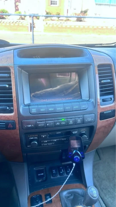 2005 Lexus GX 1st Gen - Image 6 of 7