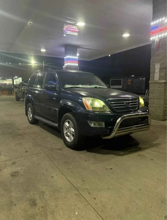 2005 Lexus GX 1st Gen - Image 7 of 9