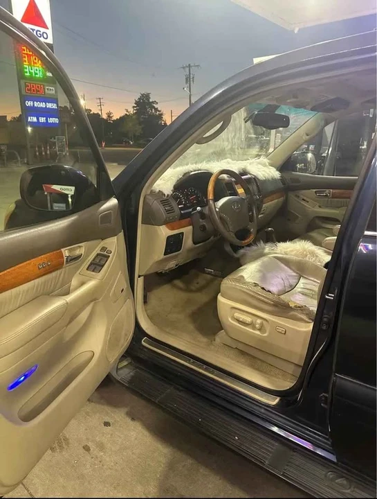 2005 Lexus GX 1st Gen - Image 6 of 9