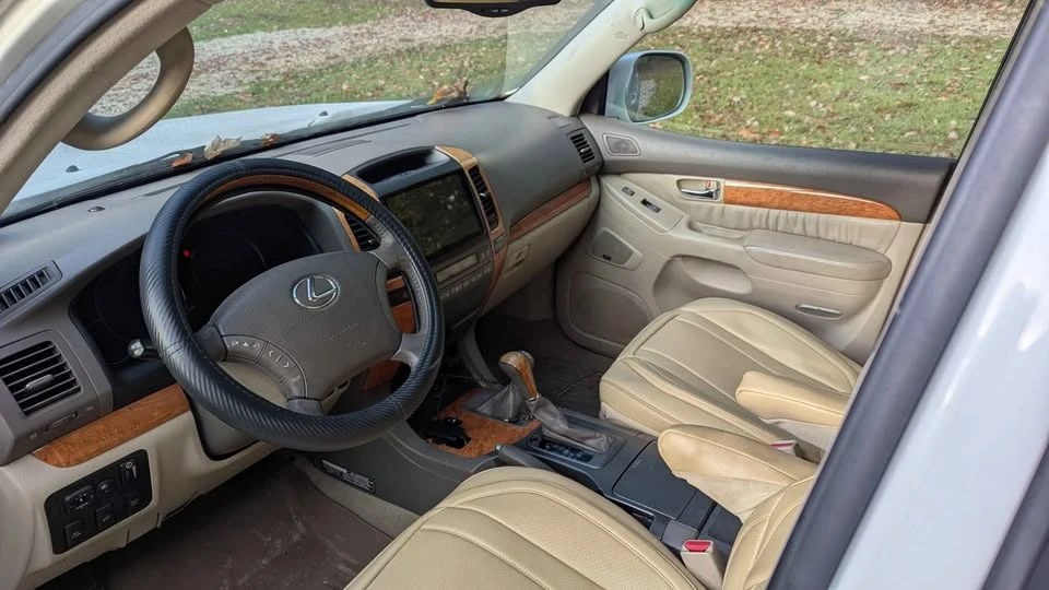 2005 Lexus GX 1st Gen - Image 8 of 10