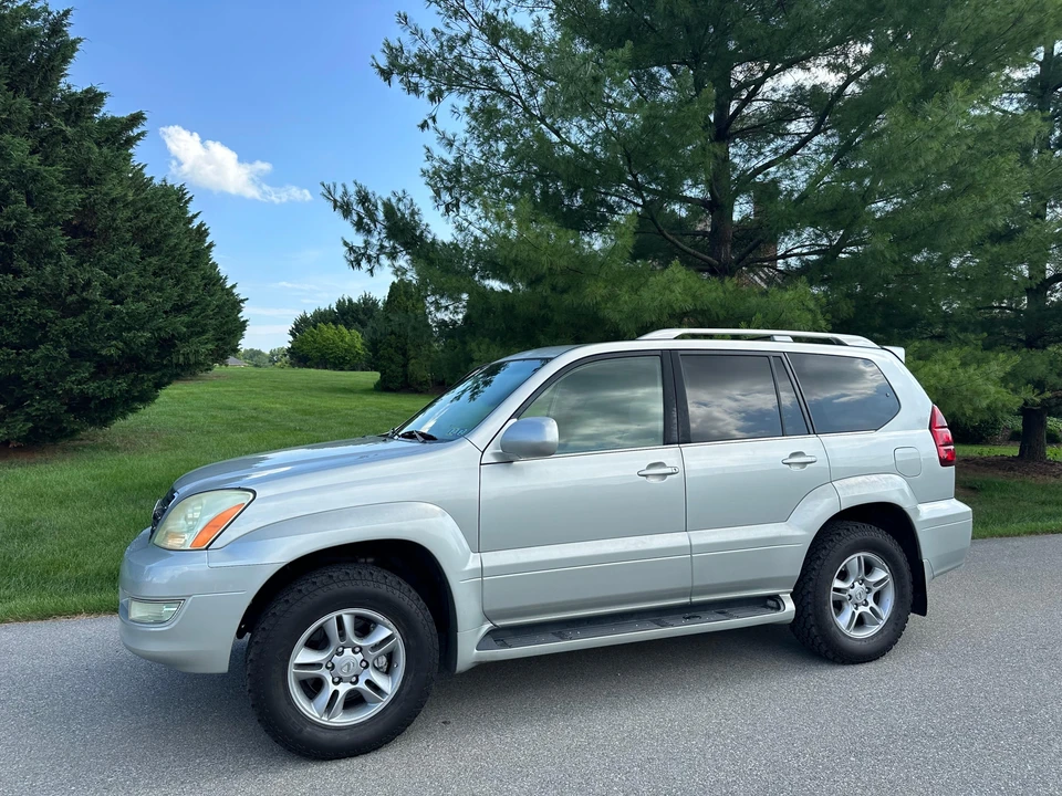 2005 Lexus GX 1st Gen - Image 12 of 31