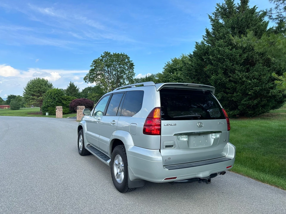 2005 Lexus GX 1st Gen - Image 14 of 31