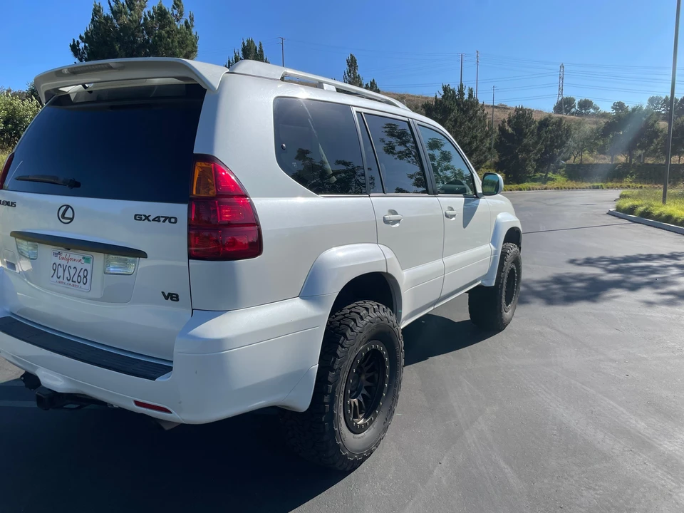 2005 Lexus GX 1st Gen - Image 13 of 31