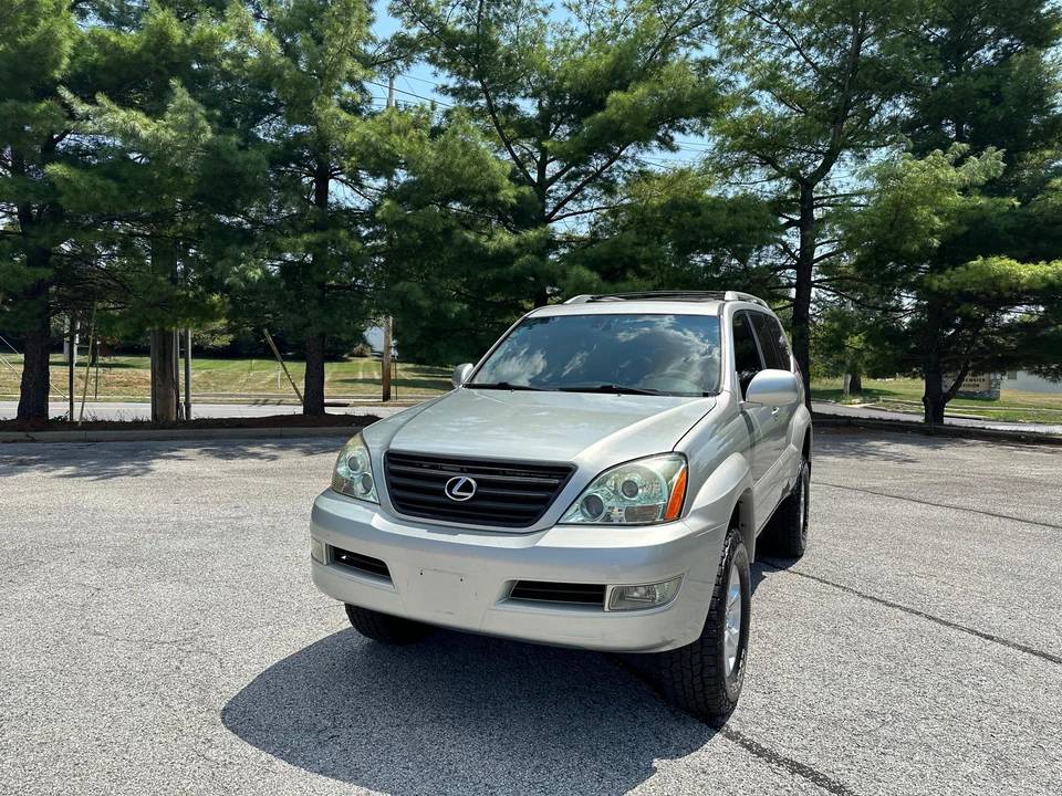 2005 Lexus GX 1st Gen - Image 16 of 31