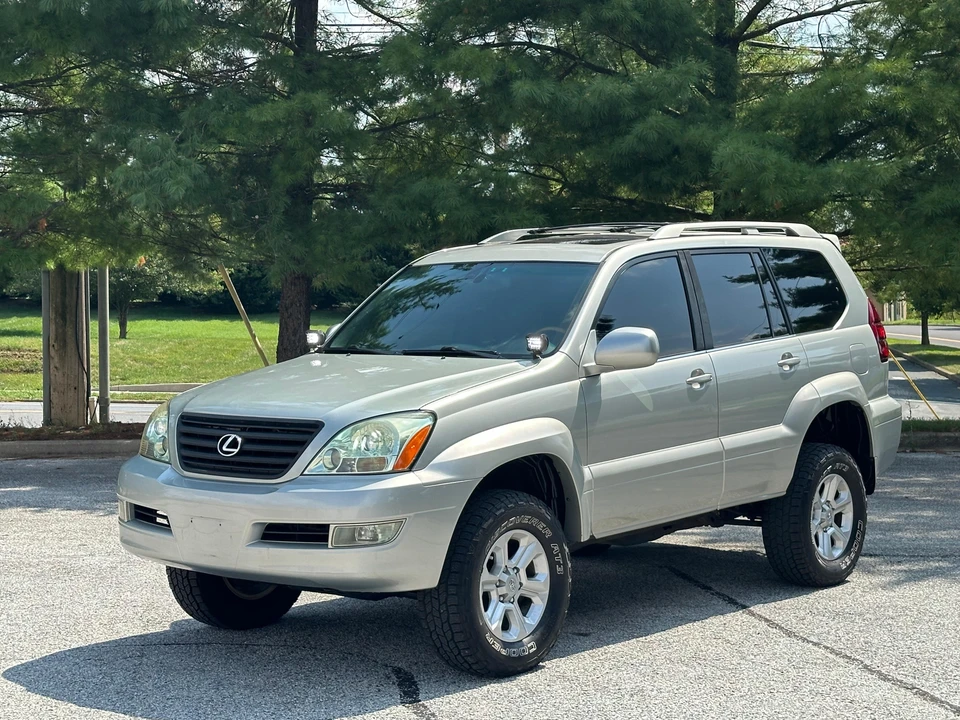 2005 Lexus GX 1st Gen - Image 10 of 31
