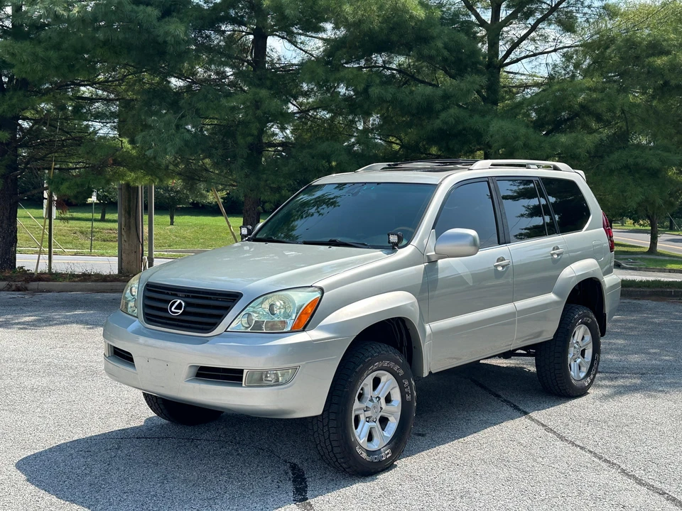 2005 Lexus GX 1st Gen - Image 11 of 31