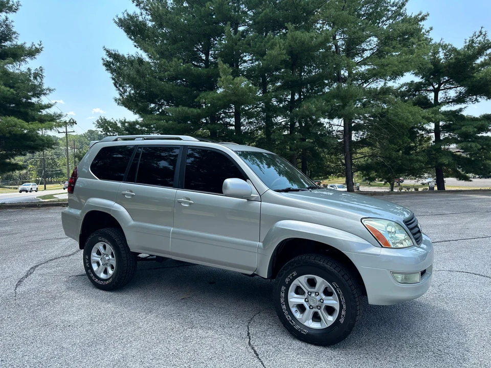 2005 Lexus GX 1st Gen - Image 30 of 31