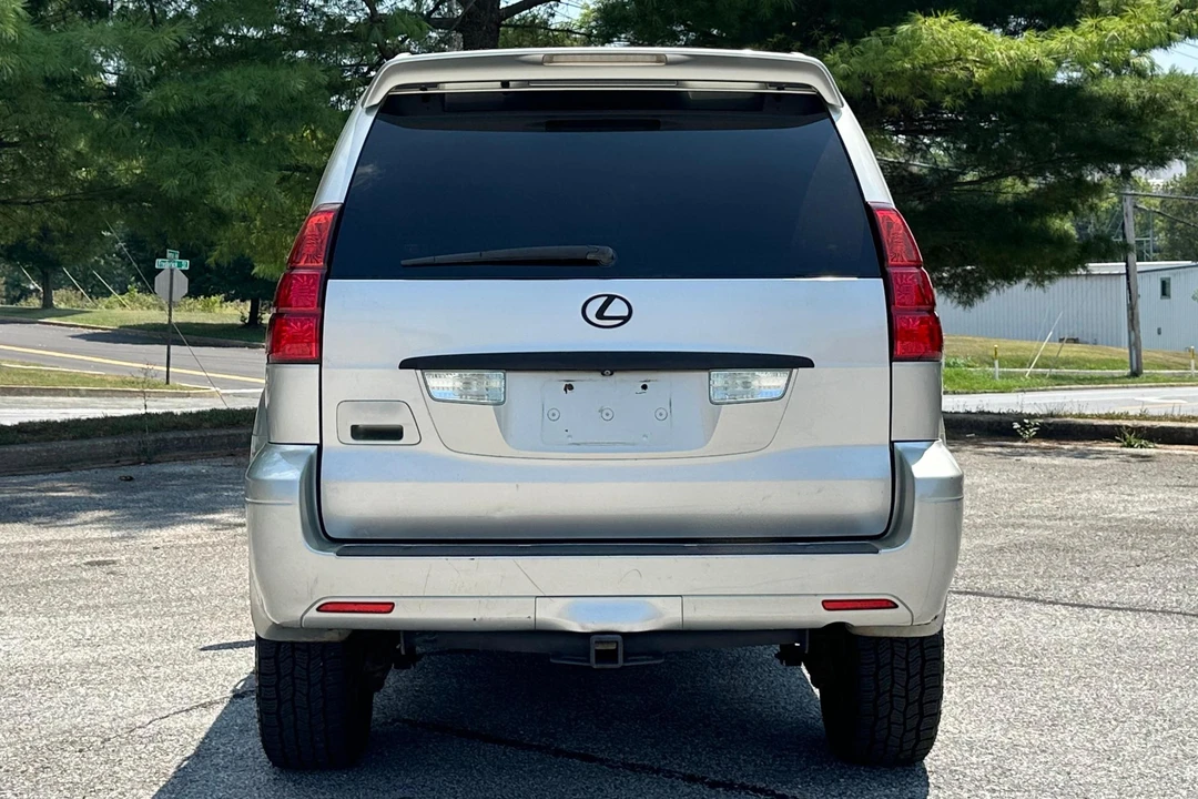 2005 Lexus GX 1st Gen - Image 5 of 31