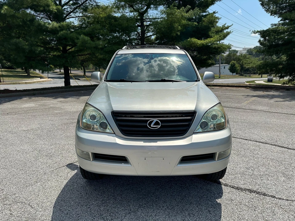 2005 Lexus GX 1st Gen - Image 15 of 31
